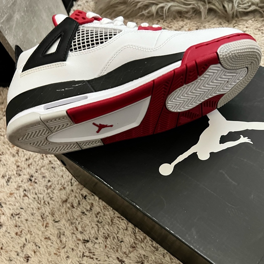 Air Jordan 4 レトロ　GS Jordan GS Air Jordan 4 Retro - Summit White / Fire Red